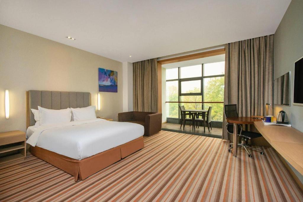 Holiday Inn Express Yangzhou City Center By Ihg Exteriör bild