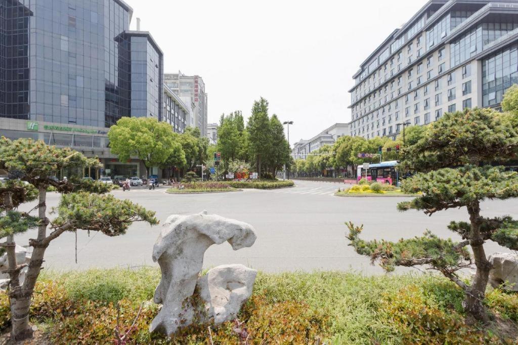 Holiday Inn Express Yangzhou City Center By Ihg Exteriör bild